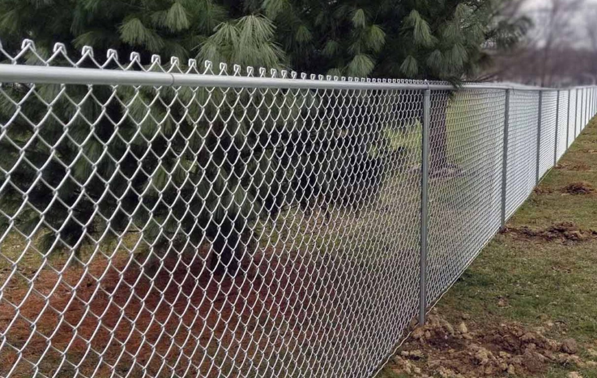 Secure fence installation for Sheboygan homes