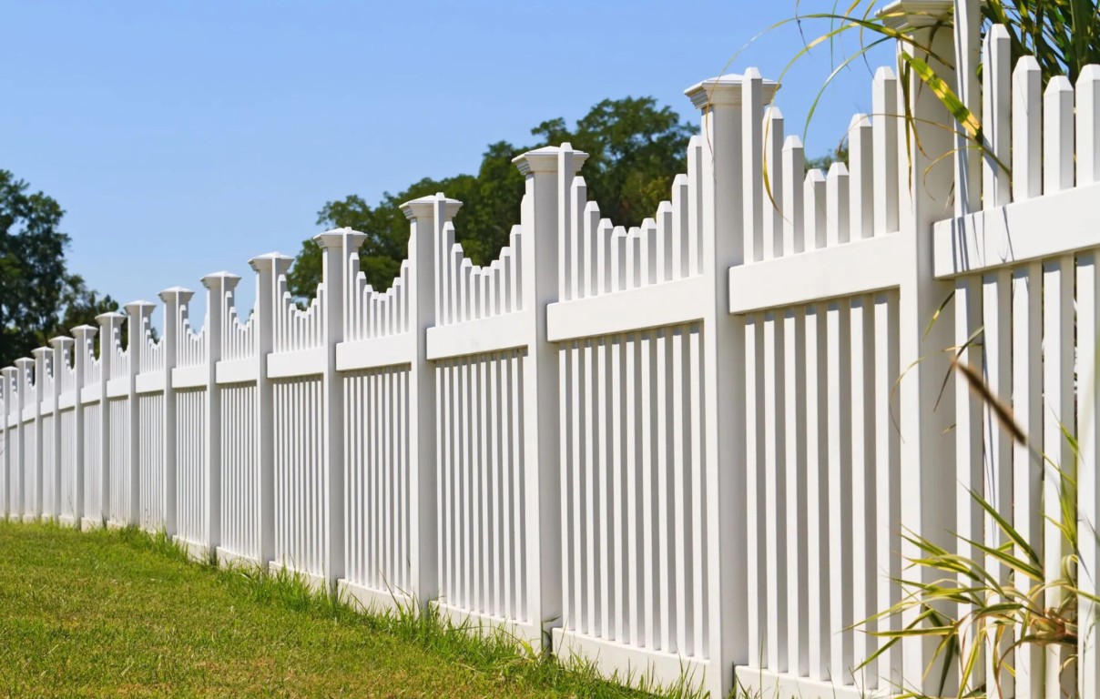 Residential and commercial fence contractors in Sheboygan, WI